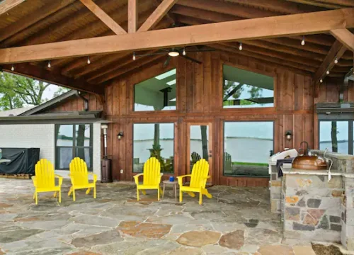 Best lake house rentals in Texas