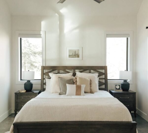 Master Bed - East Texas Lakehouse Rentals 